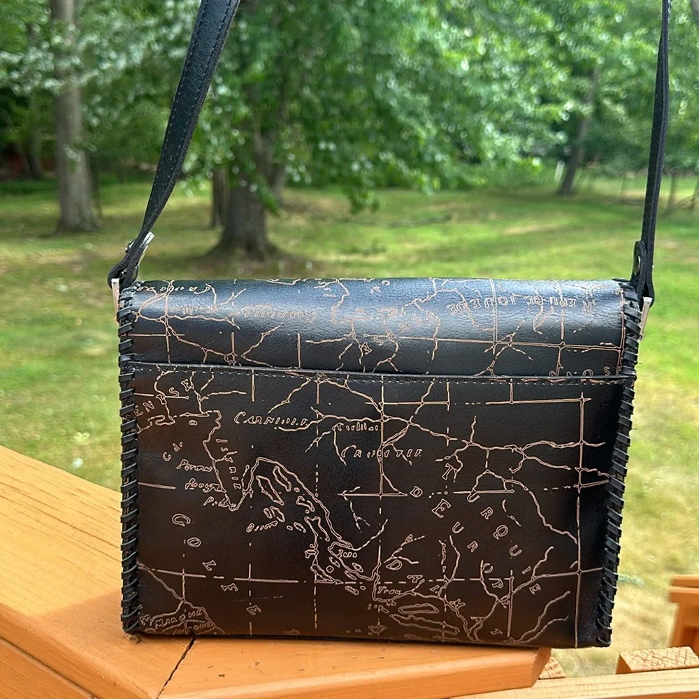 Patricia Nash Black Leather Sarola Map Print
Crossbody Purse NWT - Picture 6 of 16